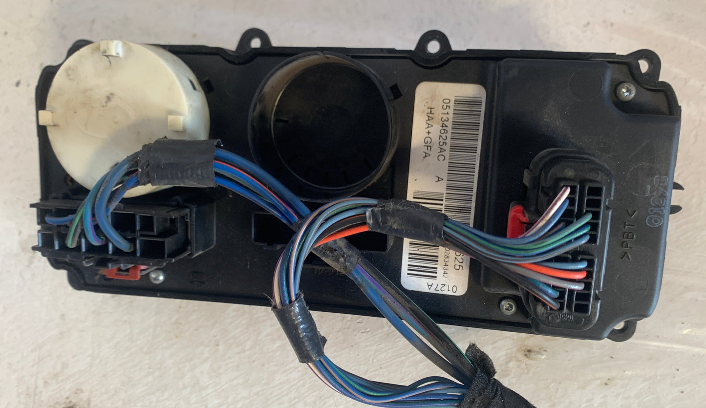 Mando Aire Acondicionado Dodge Caravan 2005 2008