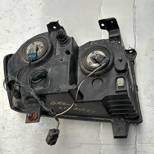 Faro Delantero Jeep Grand Cherokee 2005 Limited