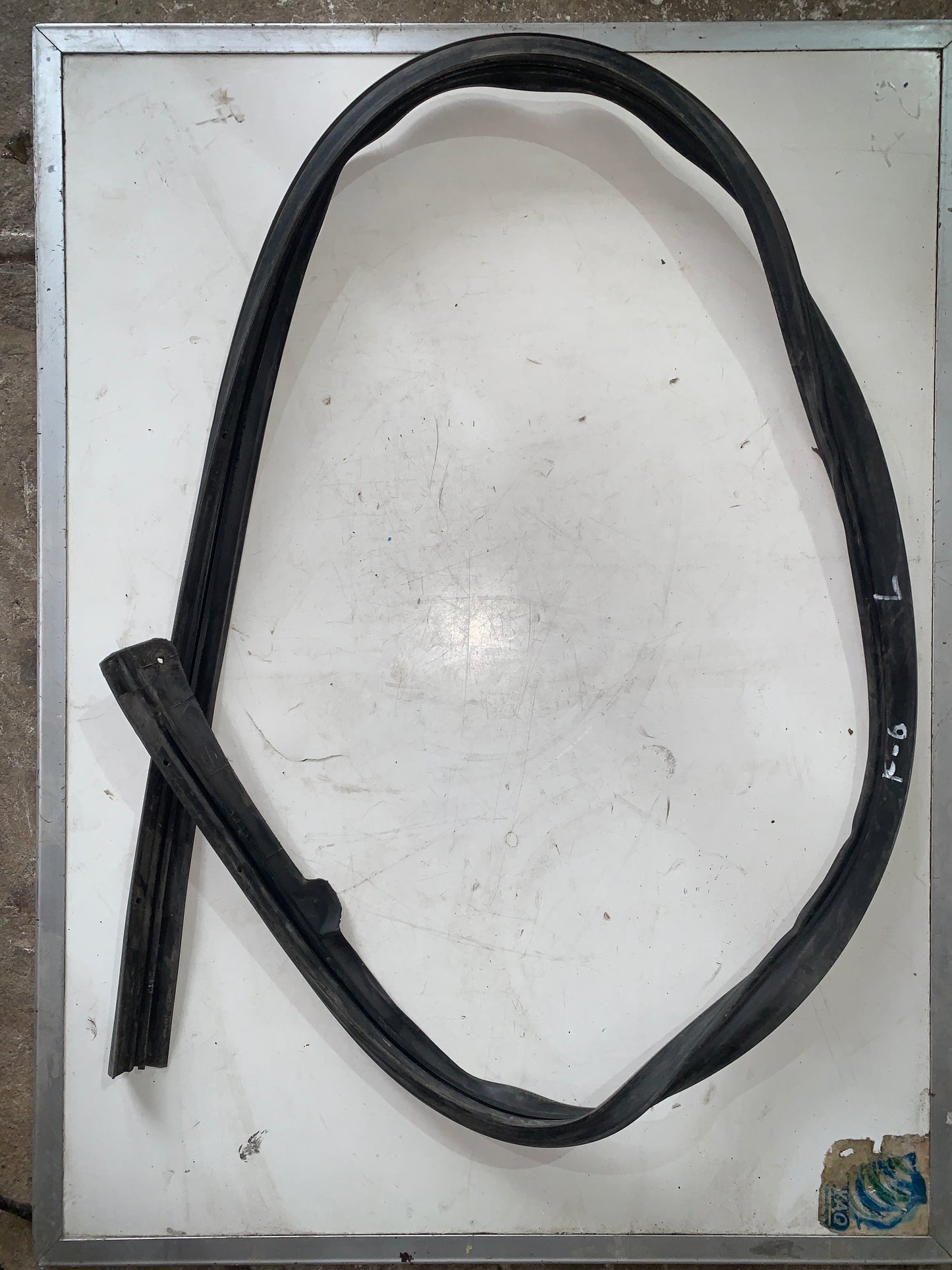 Goma Puerta Superior Ford F600 Súper Dutty