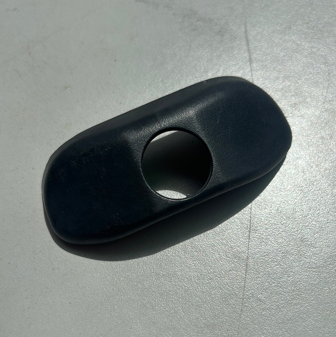 Embellecedor Gato Maleta Toyota Yaris 2001 2009