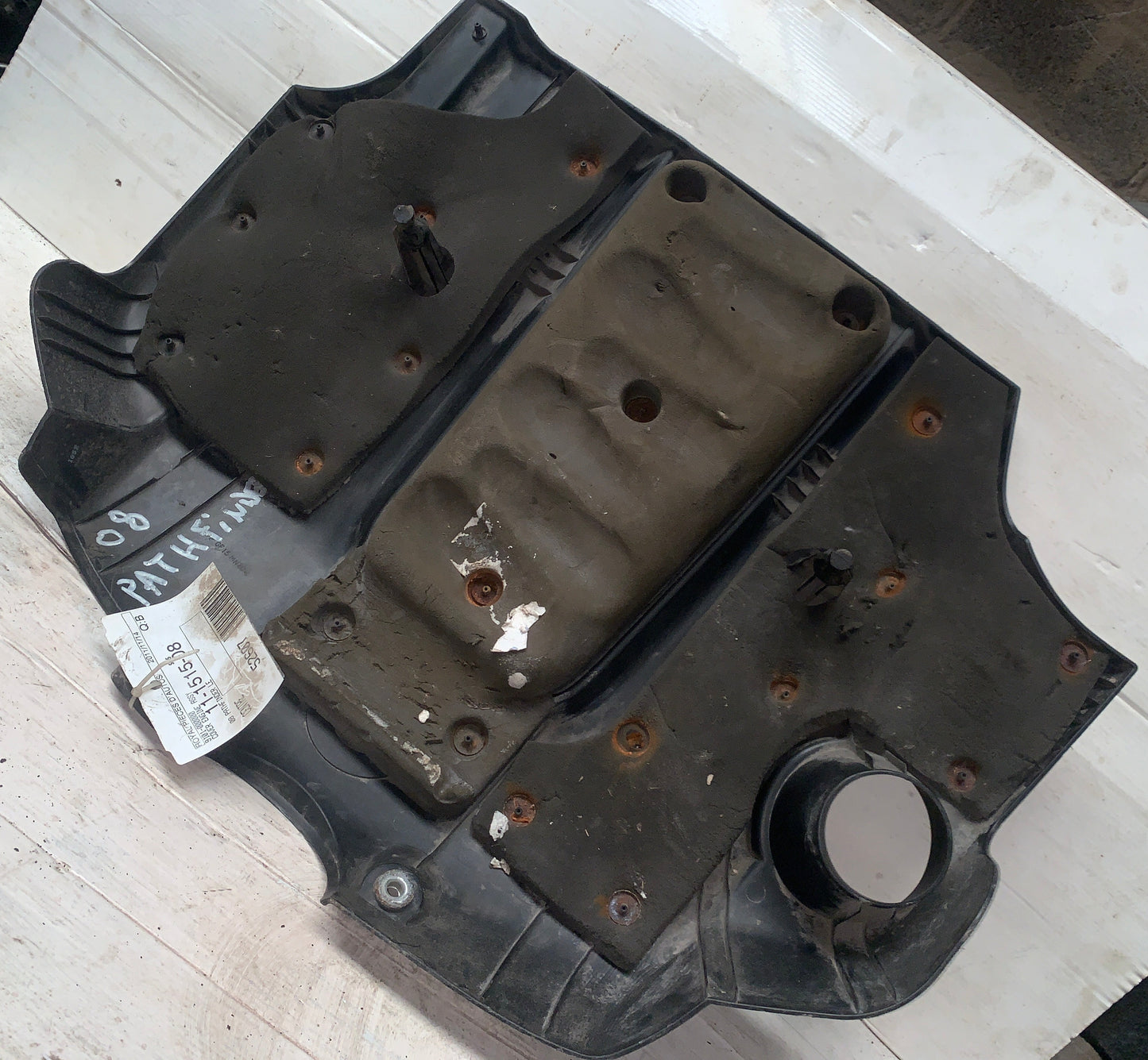 Embellecedor Motor Nissan Pathfinder 2008 V8