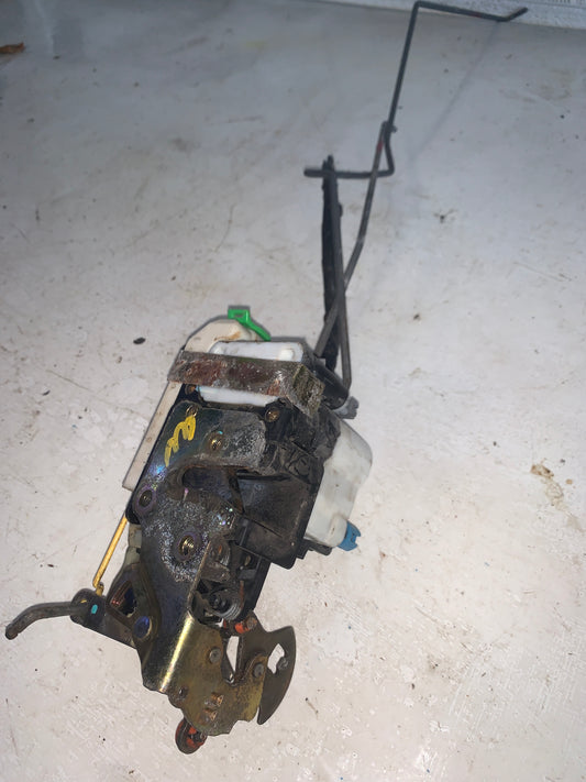 Cerradura Puerta Chevrolet Avalanche 1998 2006