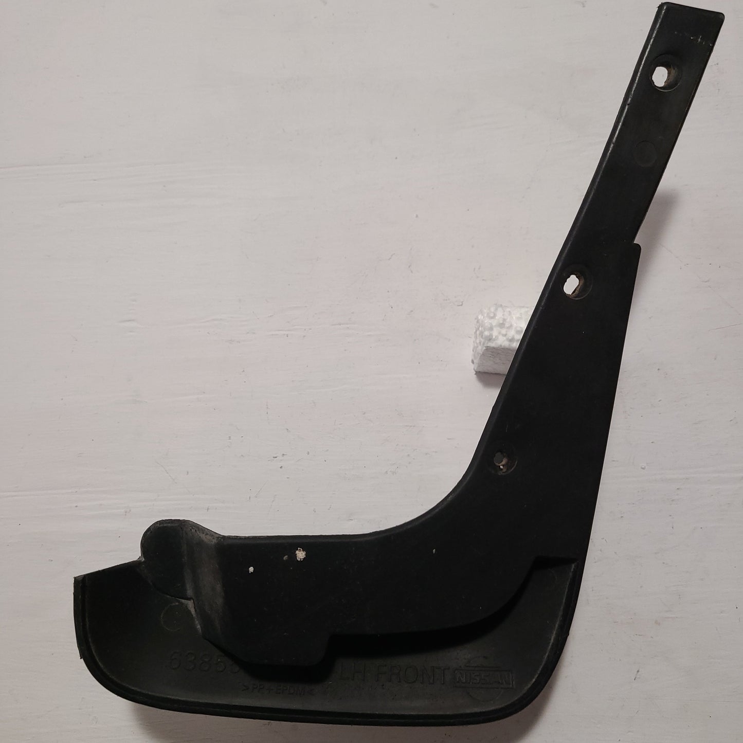 Chapaleta Delantera Nissan B15