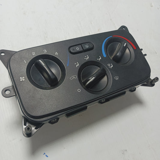 Control Mando Aire Acondicionado Jeep Liberty KJ 2002 2006