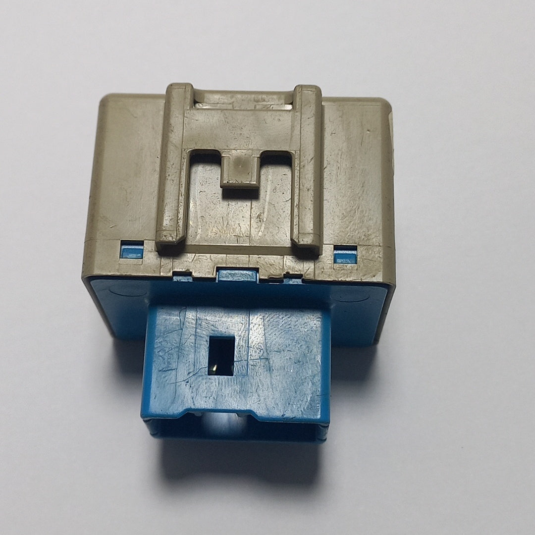 Rele Flasher 8 Patas 12v 150w Toyota Original (Intermitente)