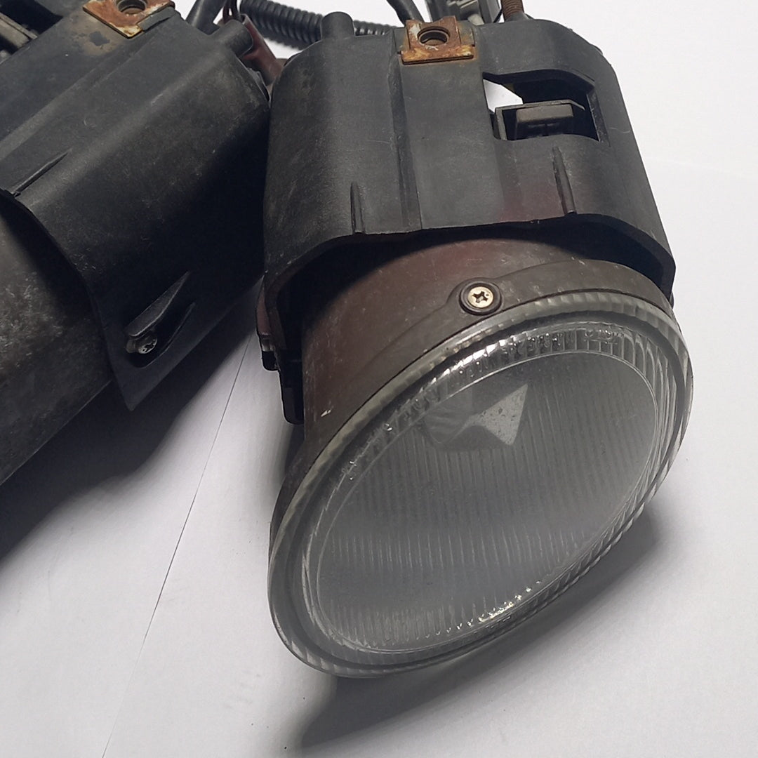 Antiniebla Luz B15 Nissan Sentra 2000-2003, 01-04 Frontier/ 00-01 Maxima/ 2002-2004 Xterra