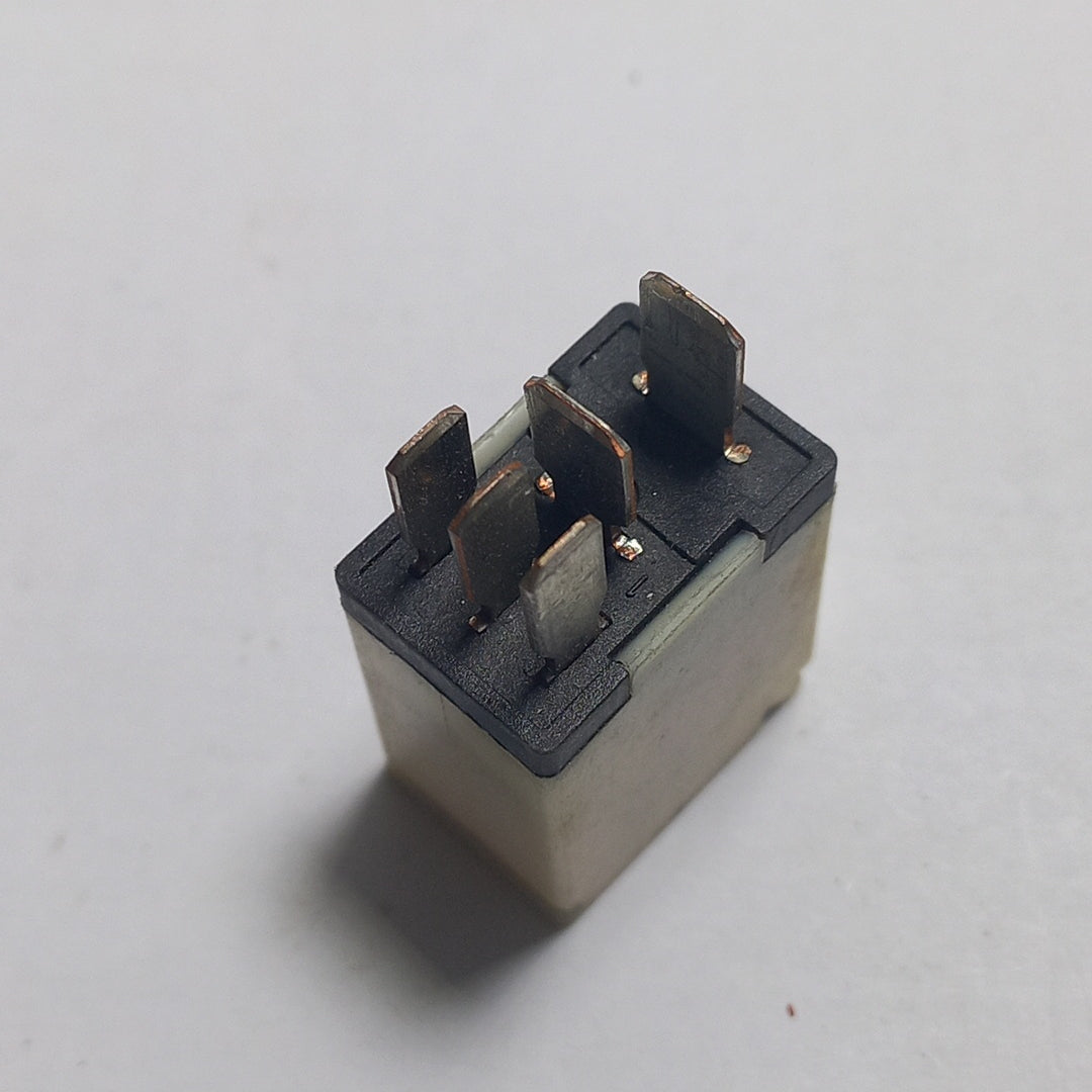 Rele Relay 5 Patas 12v 10/20amp Ford Original (Blanco)