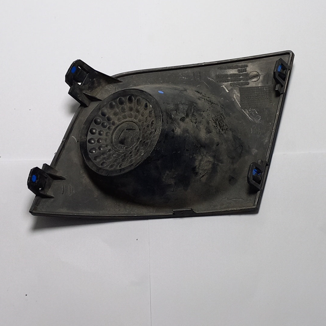 Tapa Antiniebla Nissan Tiida