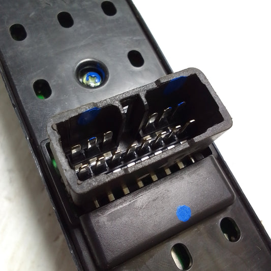 Mando Eleva Vidrio Principal Piloto Kia Sportage Hyundai Tucson