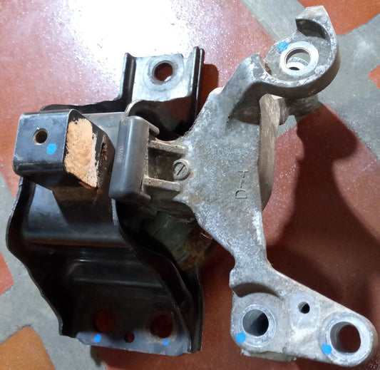 Soporte Motor Grande Nissan Sentra B16 2007 2012