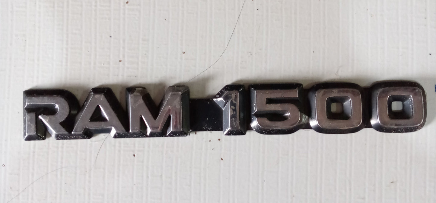 Emblema Ram1500 Dodge Placa