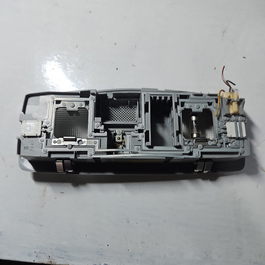 Lampara Techo Delantero Mitsubishi Outlander 2006 2012