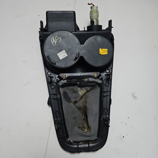 Embellecedor Palanca Nissan Sentra B15 Sinconico