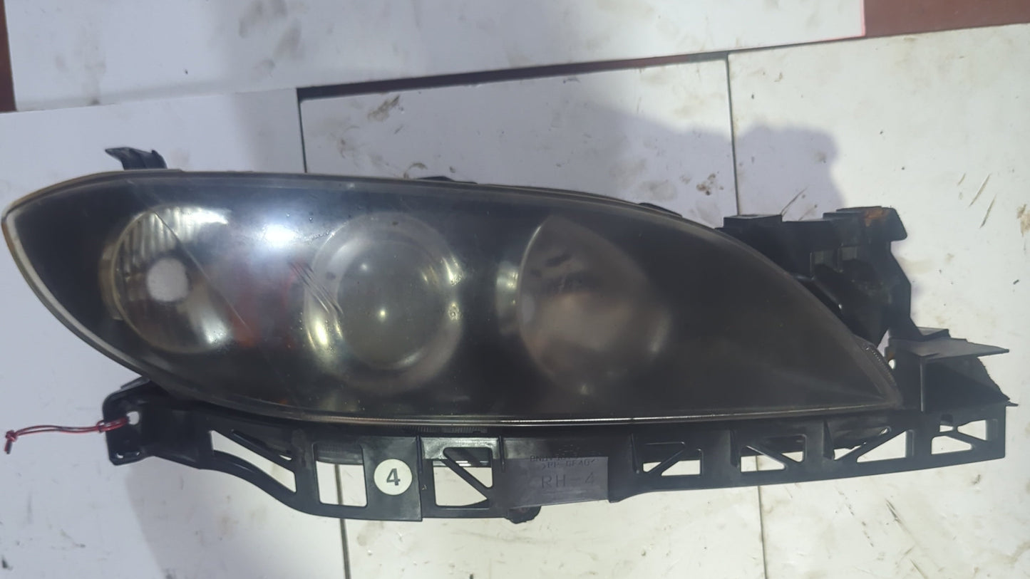 Faro Delantero Mazda3 Sedan Original
