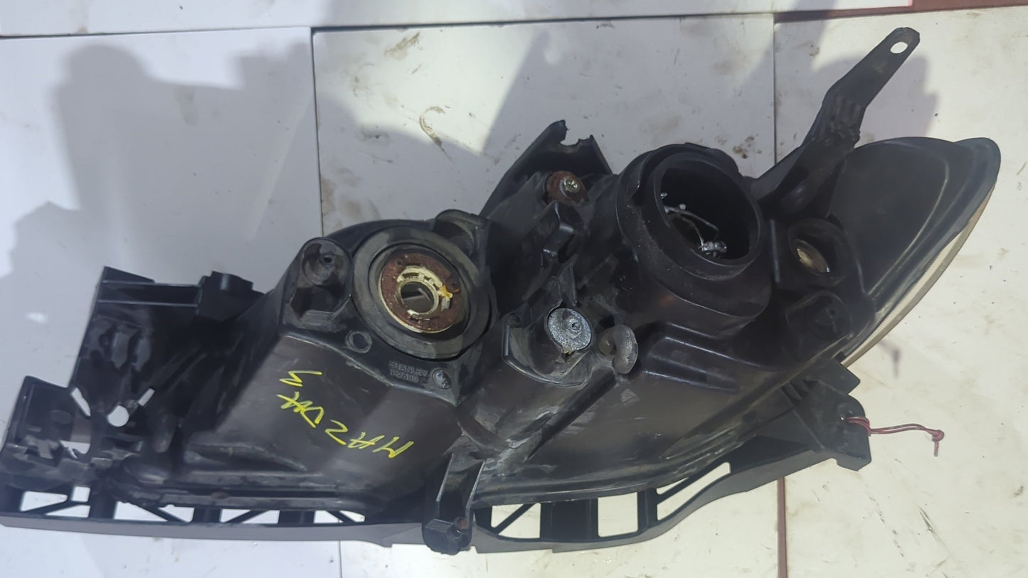 Faro Delantero Mazda3 Sedan Original
