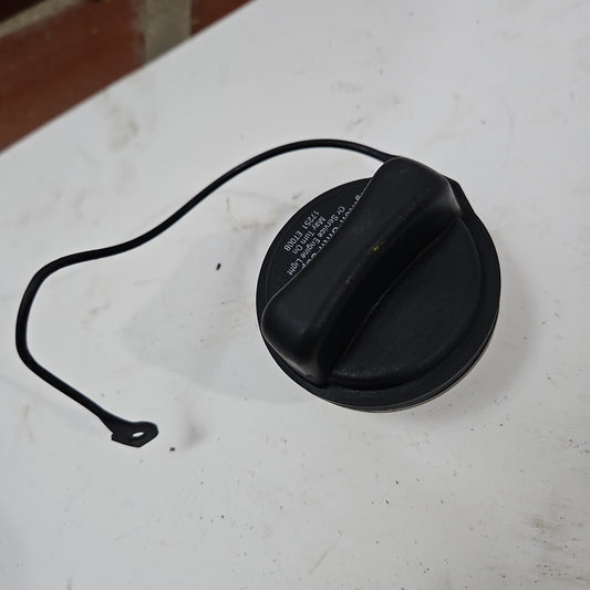 Tapa Gasolina Nissan Sentra B16 Tiida