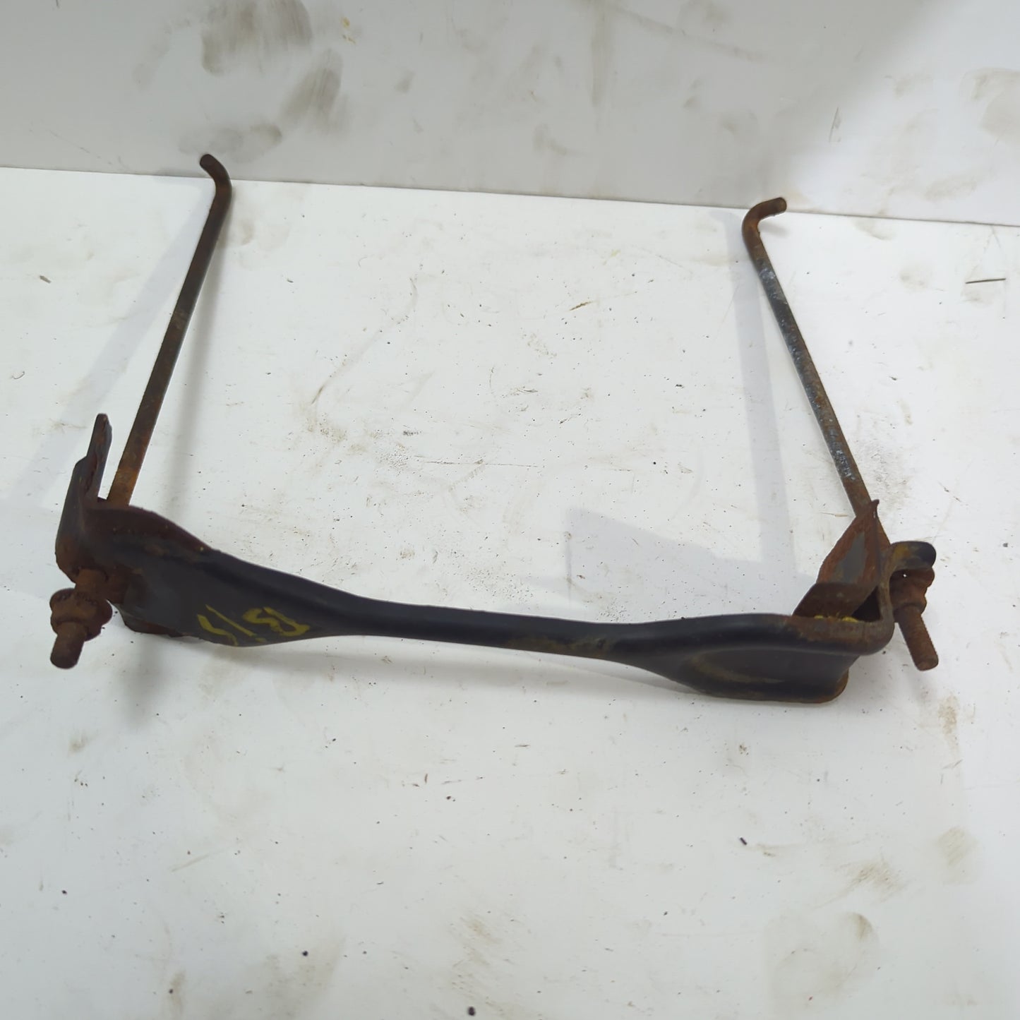 Base Marco Sujeta Batería Nissan Sentra B15