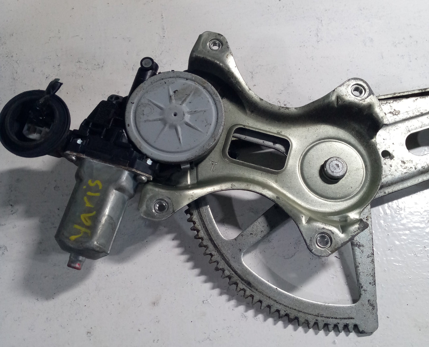 Motor Eleva Vidrio Toyota Yaris 2006 2010 4 Puertas