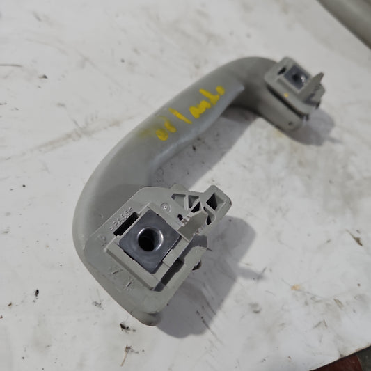 Manilla Agarradero con Gancho Chevrolet Orlando