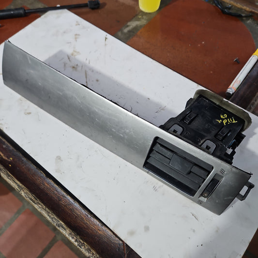 Rejilla Aire Nissan Tiida Co-Piloto