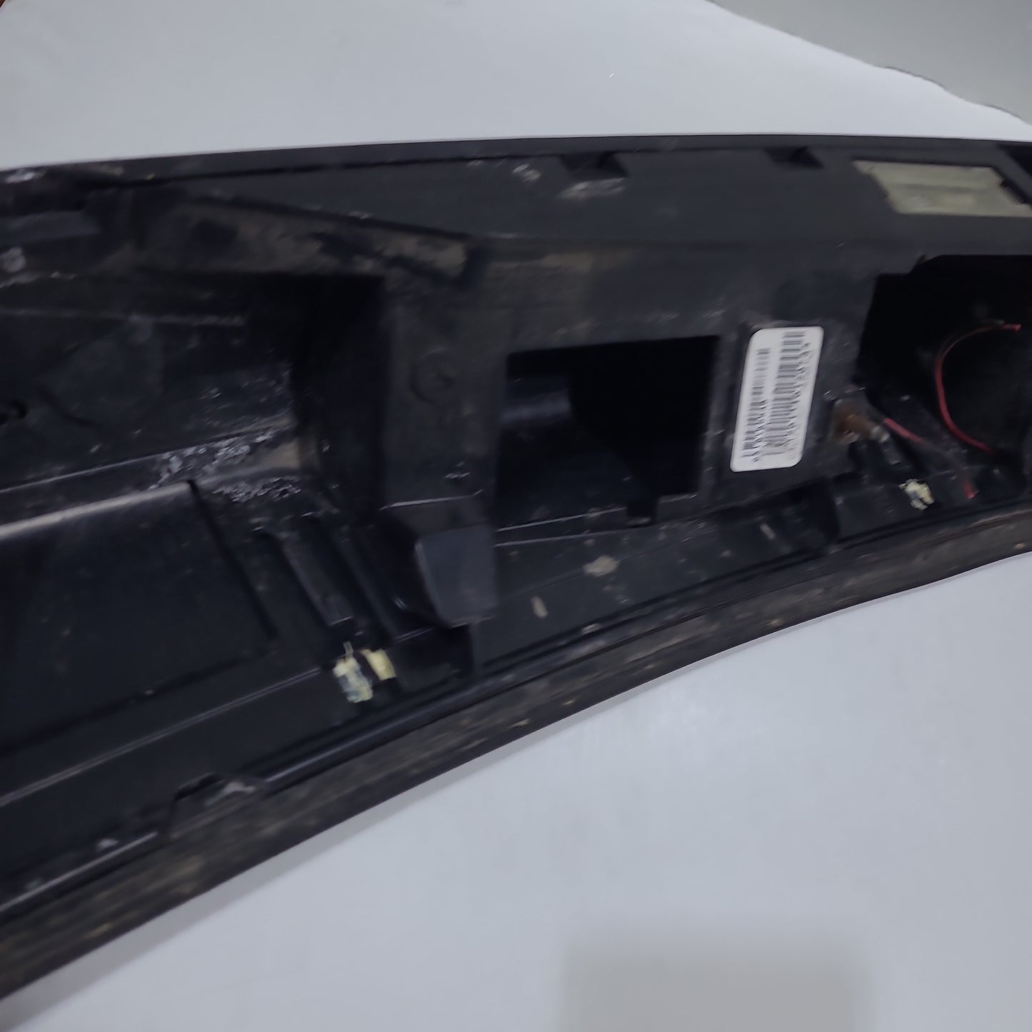 Moldura Compuerta Trasera Dodge Caliber 2005 2012