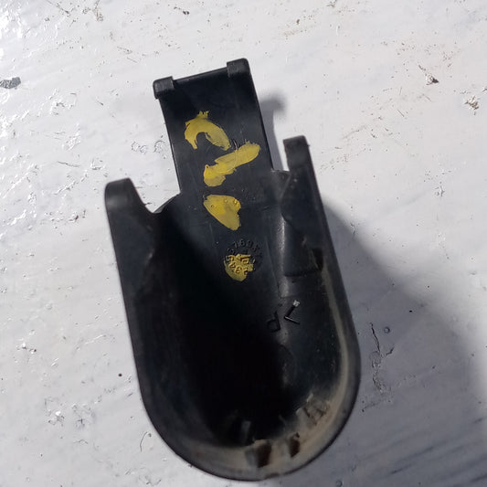 Tapa Tuerca Brazo Limpia Parabrisa Trasera Yaris 2001 2005