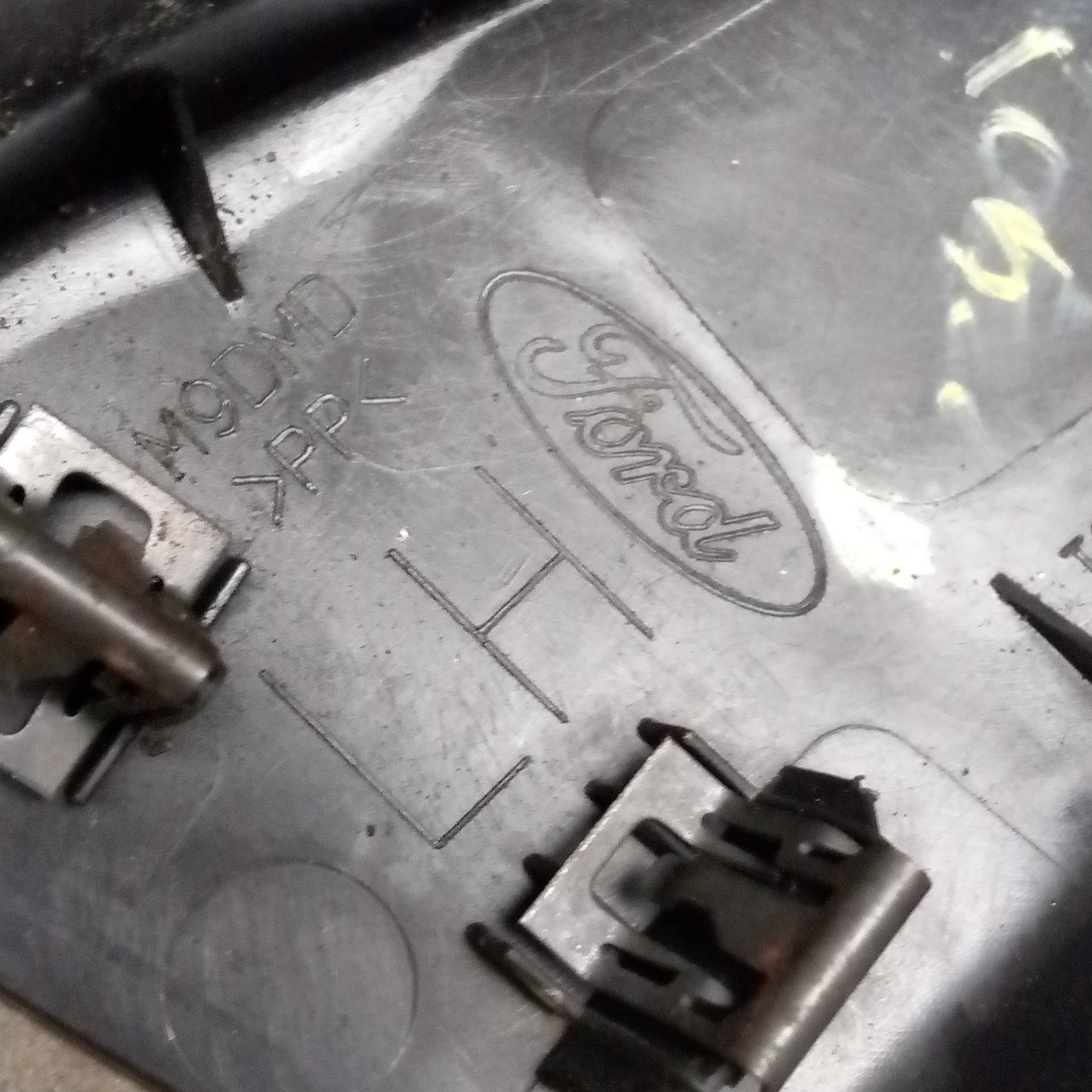 Tapa Triangulo Ford Explorer 2013