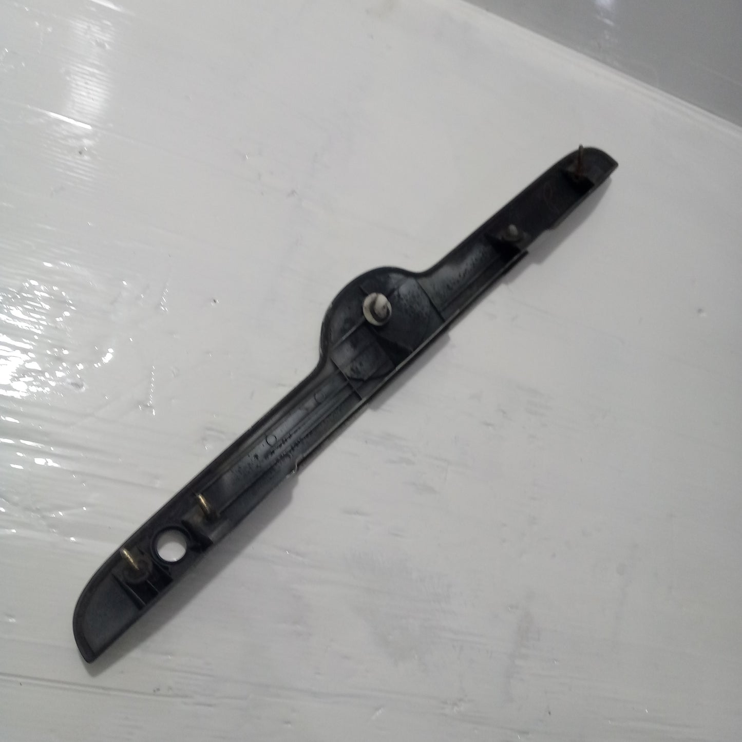 Embellecedor Platina Maleta Toyota Corolla Sensación