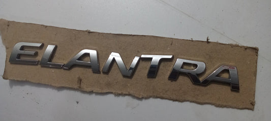 Emblema Letra Elantra