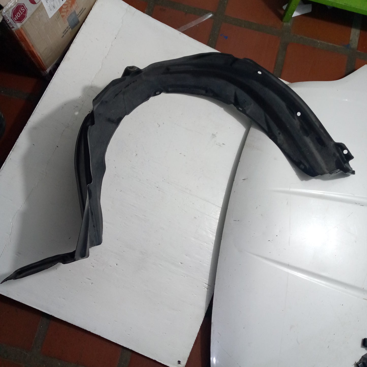 Guardapolvo Delantero Toyota Yaris 2006 2010 Sport