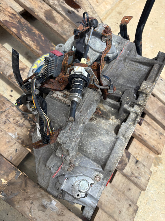 Caja Chevrolet Astra 1.8