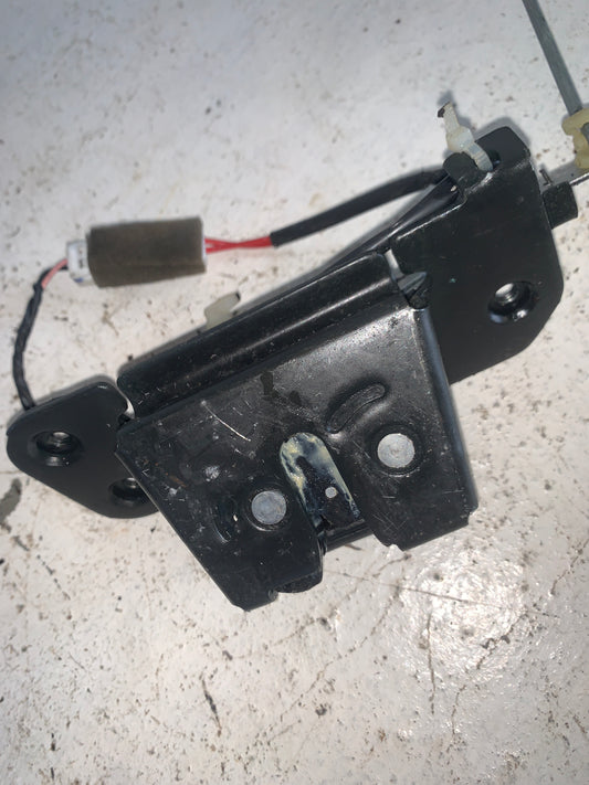 Cerradura Maleta Chevrolet Optra Compuerta