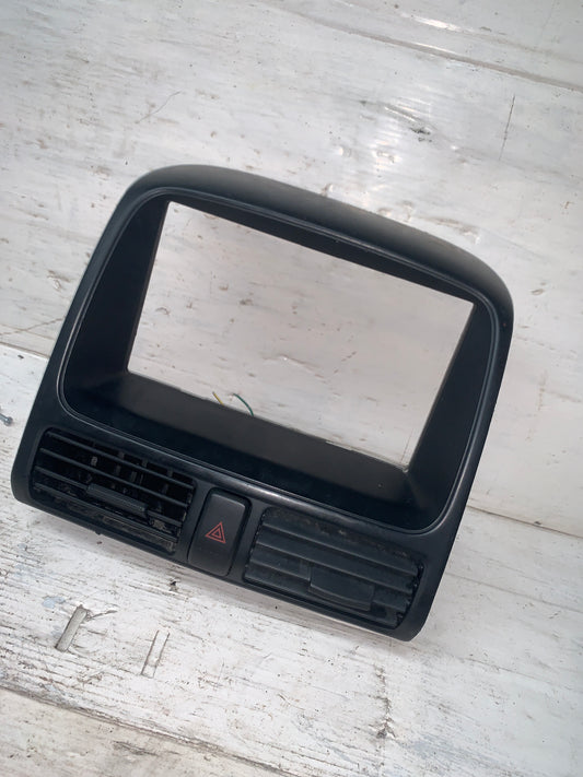 Marco Tablero Frontal Rejilla Honda CRV 2001 2006