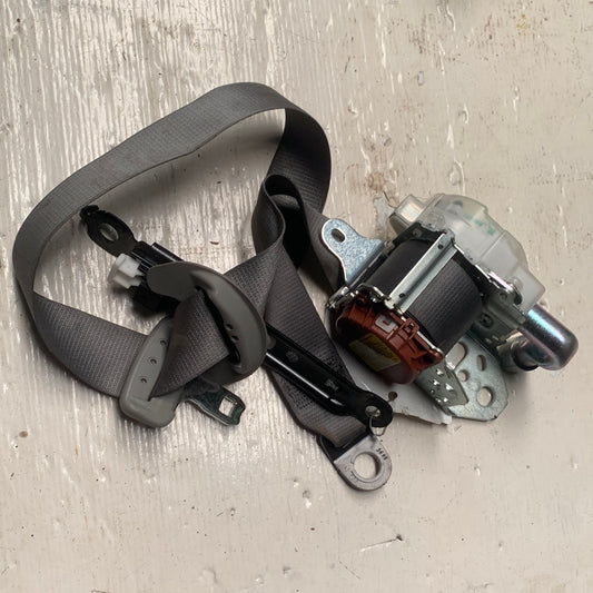Cinturón de Seguridad Toyota Camry 2012
