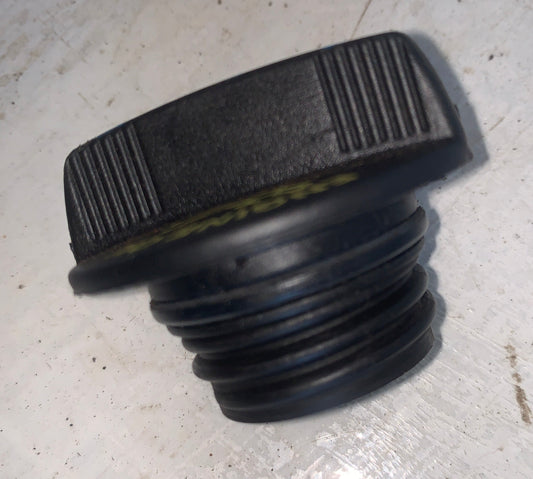 Tapa Aceite Motor Dodge Caliber Jeep Compass