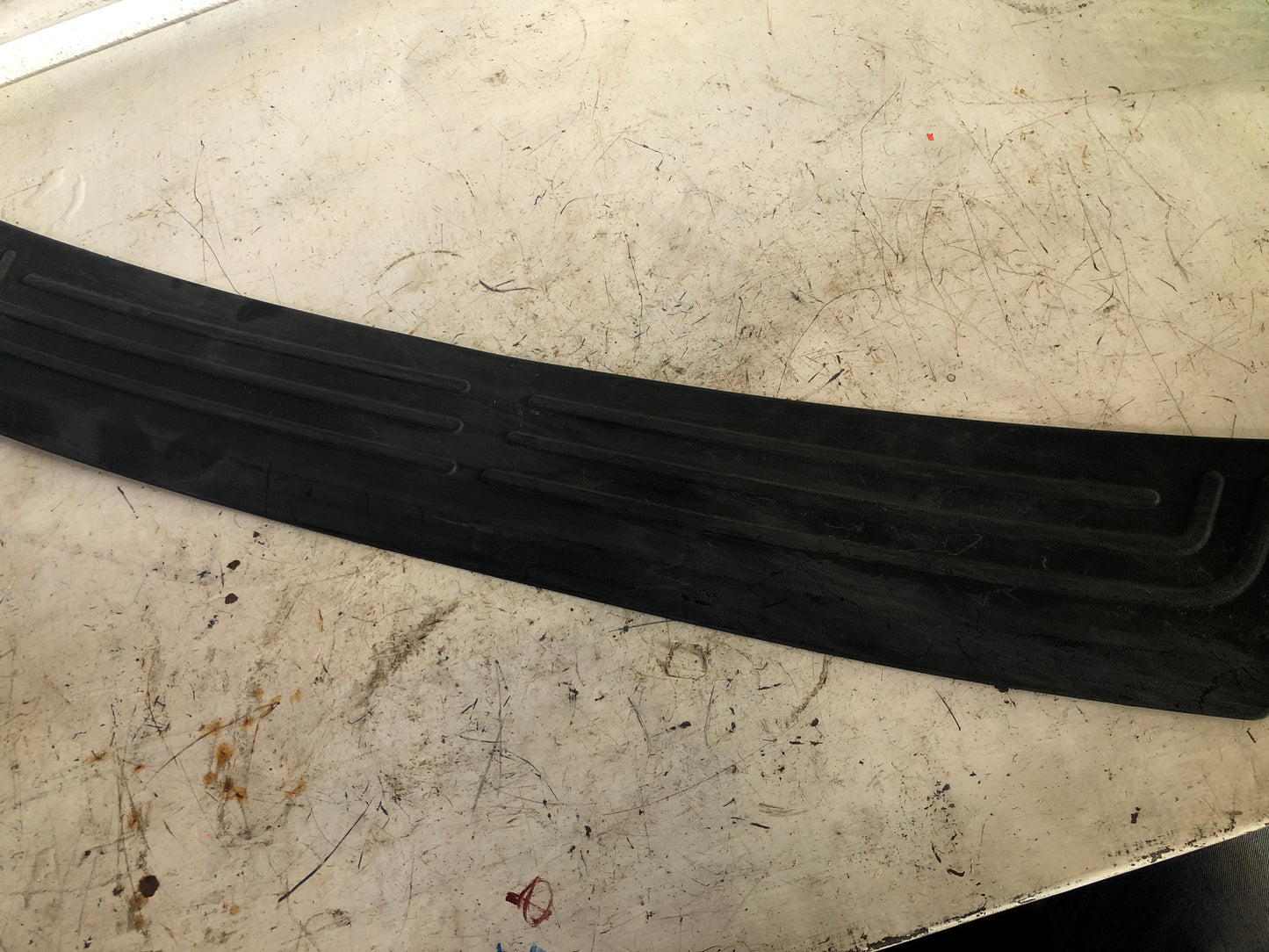 Pisa Pie Trasero Toyota Yaris 2006 2010