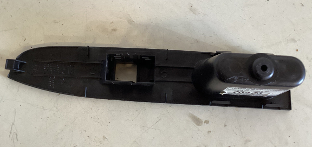 Embellecedor Mando Eleva Vidrio Individual Ford Fusion 2007 2009