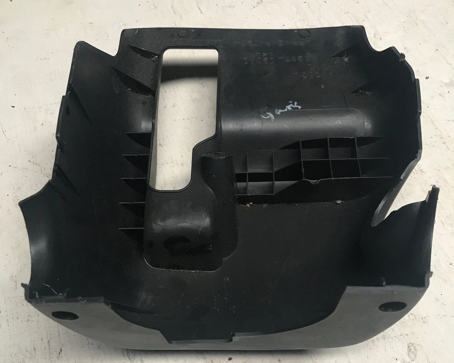 Tapa Caña Inferior Volante Toyota Yaris 2006 2010