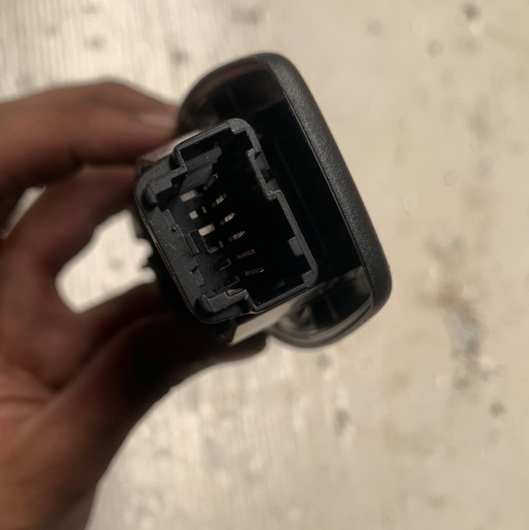 Lampara Luz Techo Tercera Fila Central Ford Explorer 2013