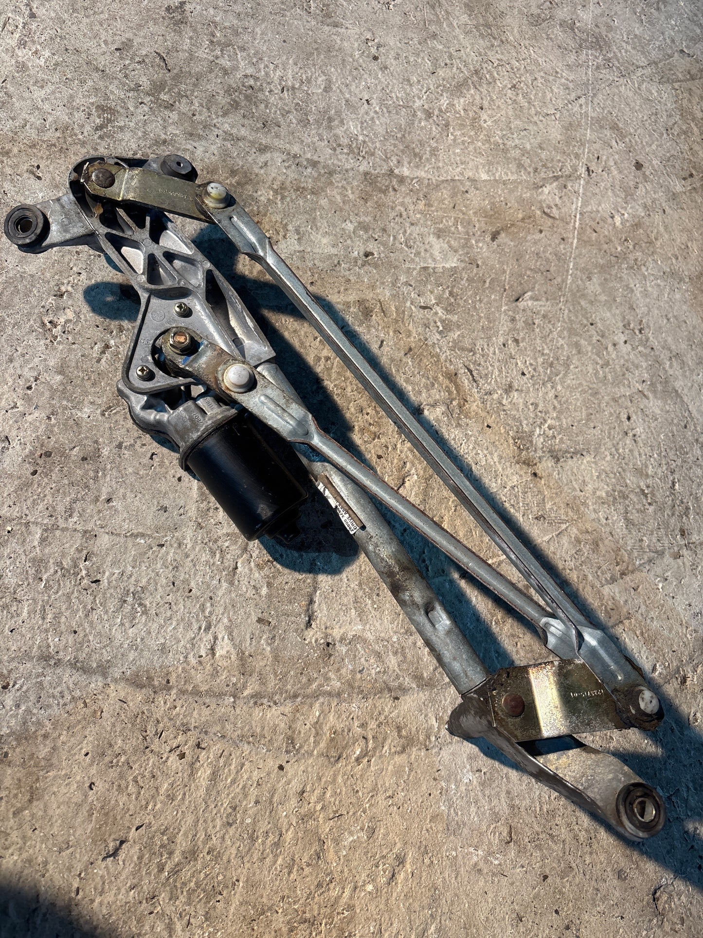 Motor Brazo Limpia Parabrisa Nissan Altima 2010 Delantero