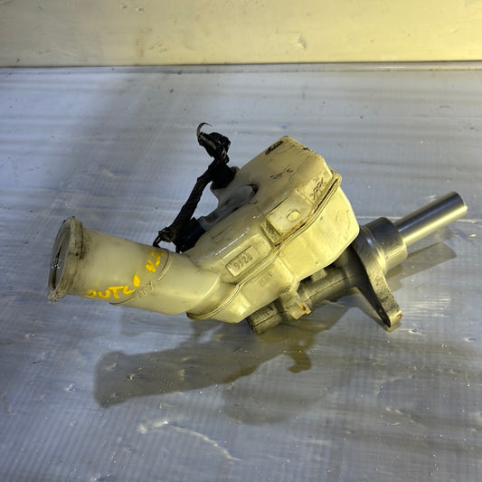 Bomba De Freno Mitsubishi Outlander 2006 2012