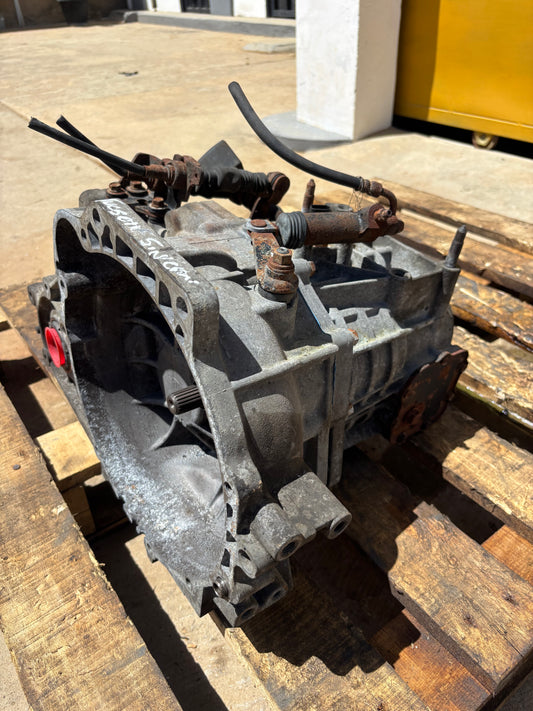 Caja Hyundai Elantra Tucson Sportage Sincronica 2.0L 4x2