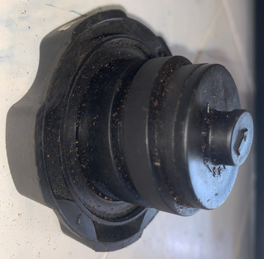 Tapa Aceite Motor Chevrolet Aveo 2005 2011