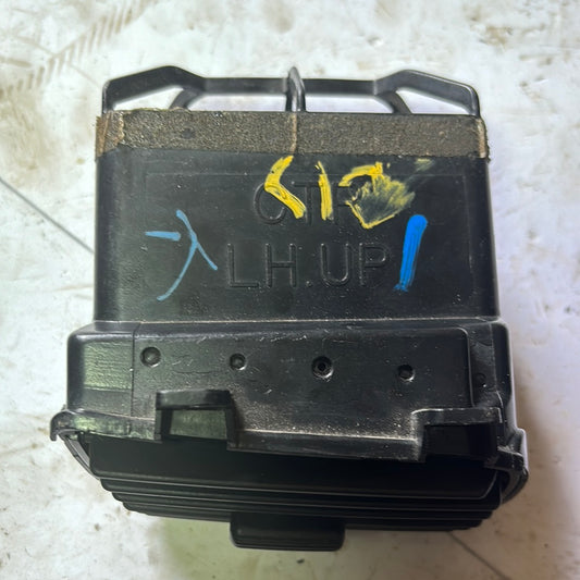 Rejilla Aire Nissan B15 Izquierda