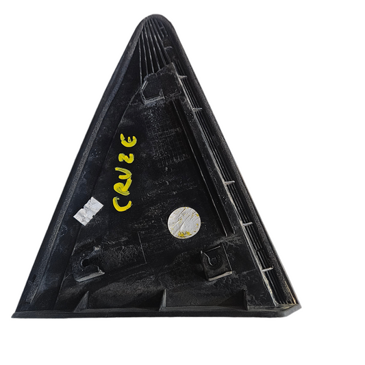 Tapa Triangulo Puerta Trasera Chverolet Cruze
