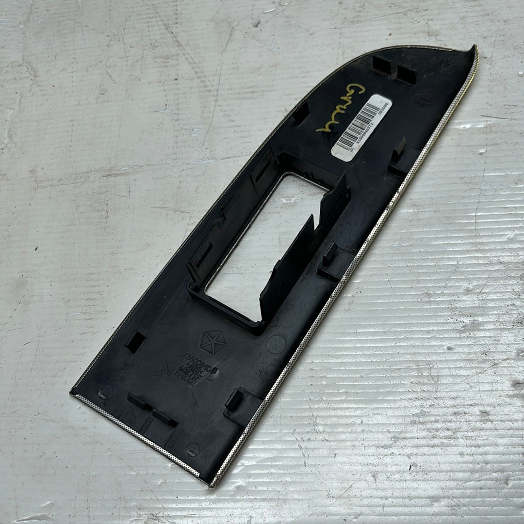 Embellecedor Mando Vidrio Dodge Caliber Jeep Grand Cherokee