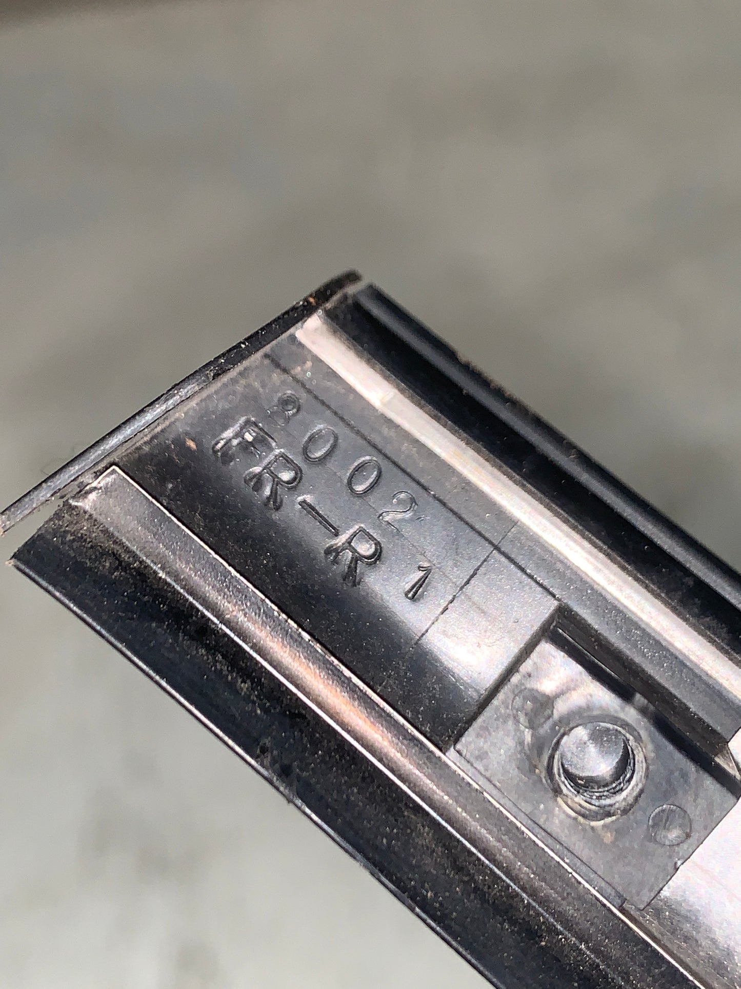 Cepillo Lamevidrio Externo Nissan Sentra B15 2001 2007