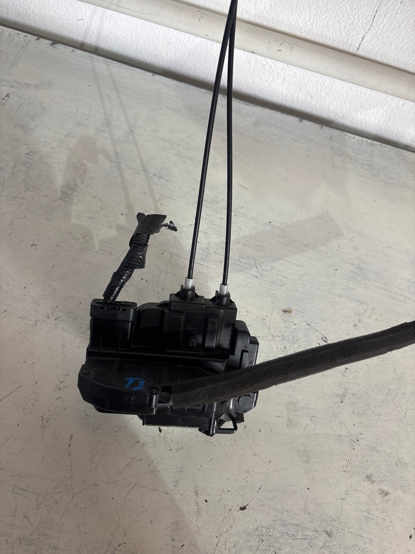 Cerradura De Puerta Nissan Tiida 2007 2012