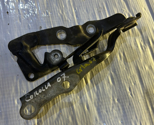 Bisagra Capot Toyota Corolla 2007