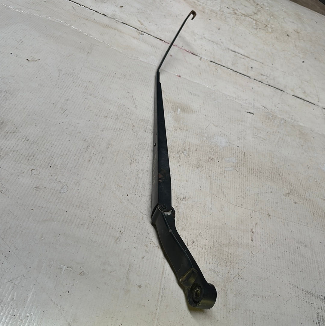 Brazo Limpia Parabrisa Delantero Nissan Tiida